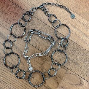 Loop necklace with matching bracelet